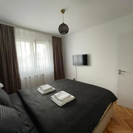 Bmm Lux Centar *